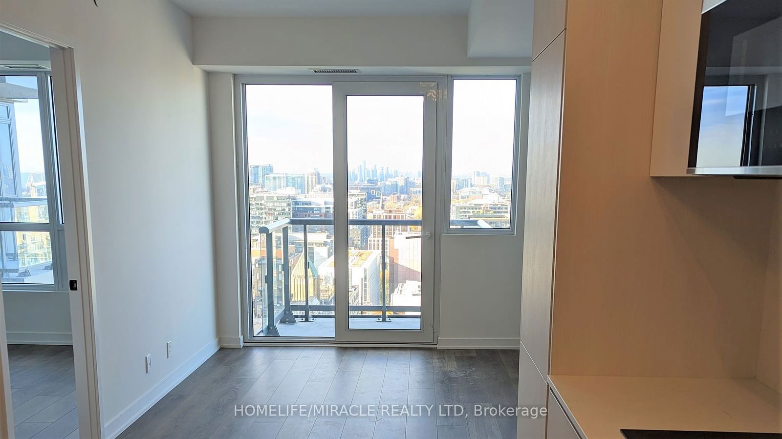 108 Peter St, unit 2712 for sale - image #4