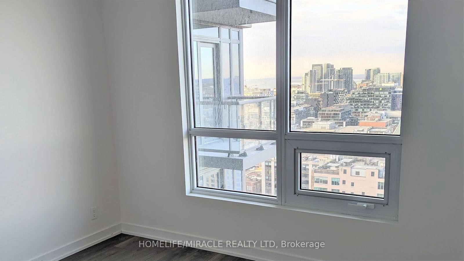 108 Peter St, unit 2712 for sale - image #9