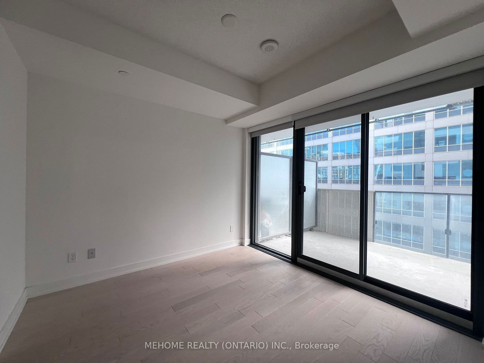 25 Richmond St E, unit 1005 for rent