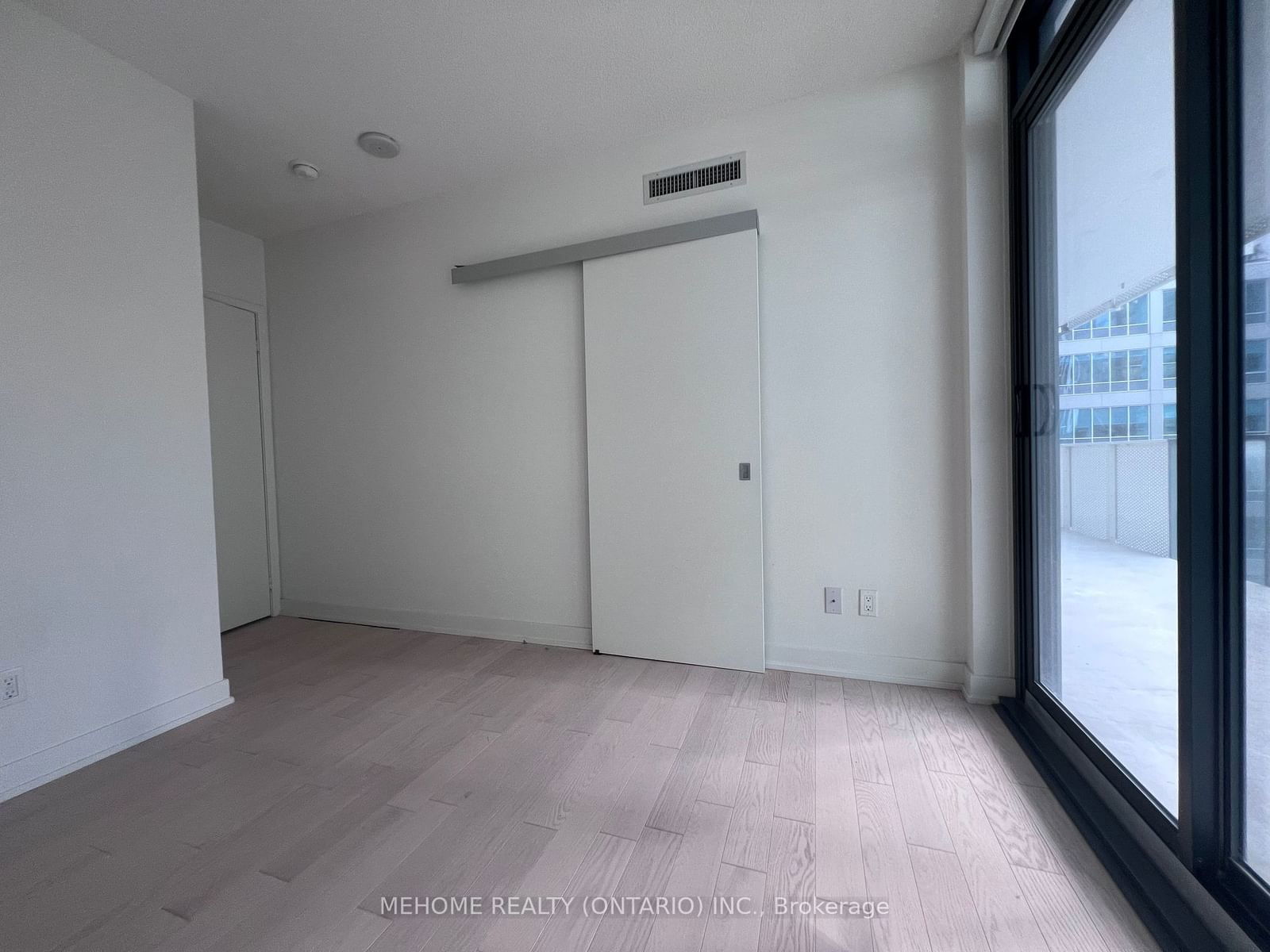 25 Richmond St E, unit 1005 for rent