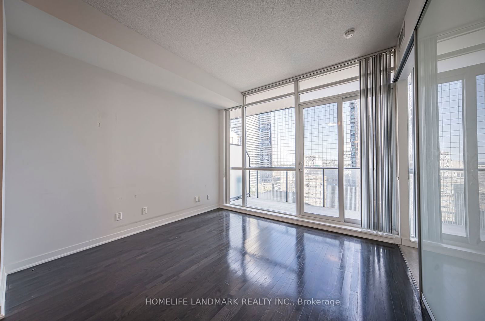 770 Bay St, unit 1703 for sale