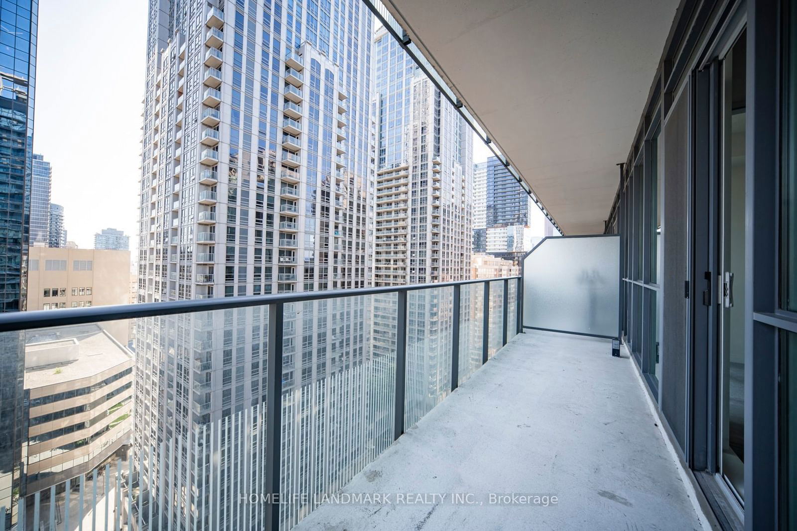 770 Bay St, unit 1703 for sale - image #4