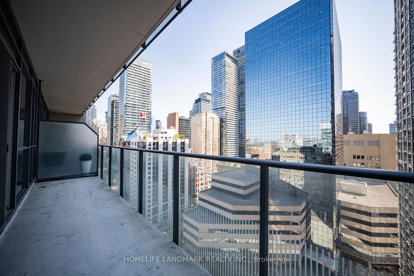 770 Bay St, unit 1703 for sale