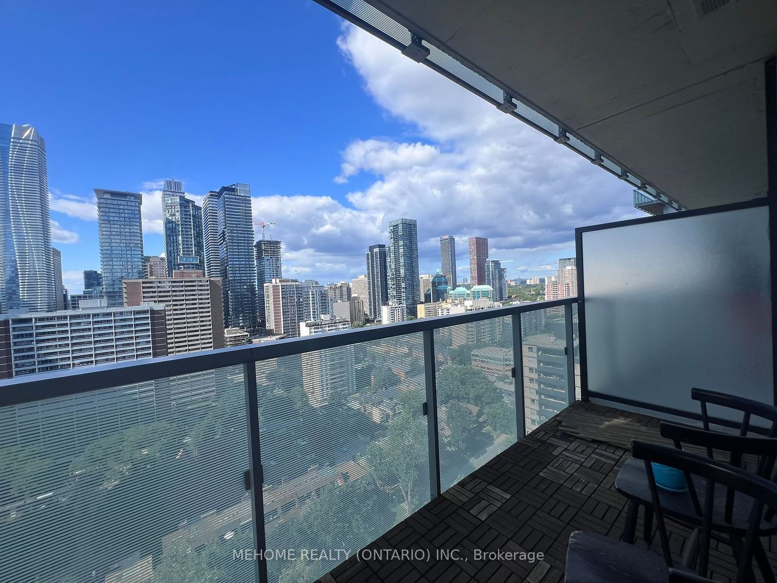 28 Wellesley St E, unit 2409 for rent - image #17