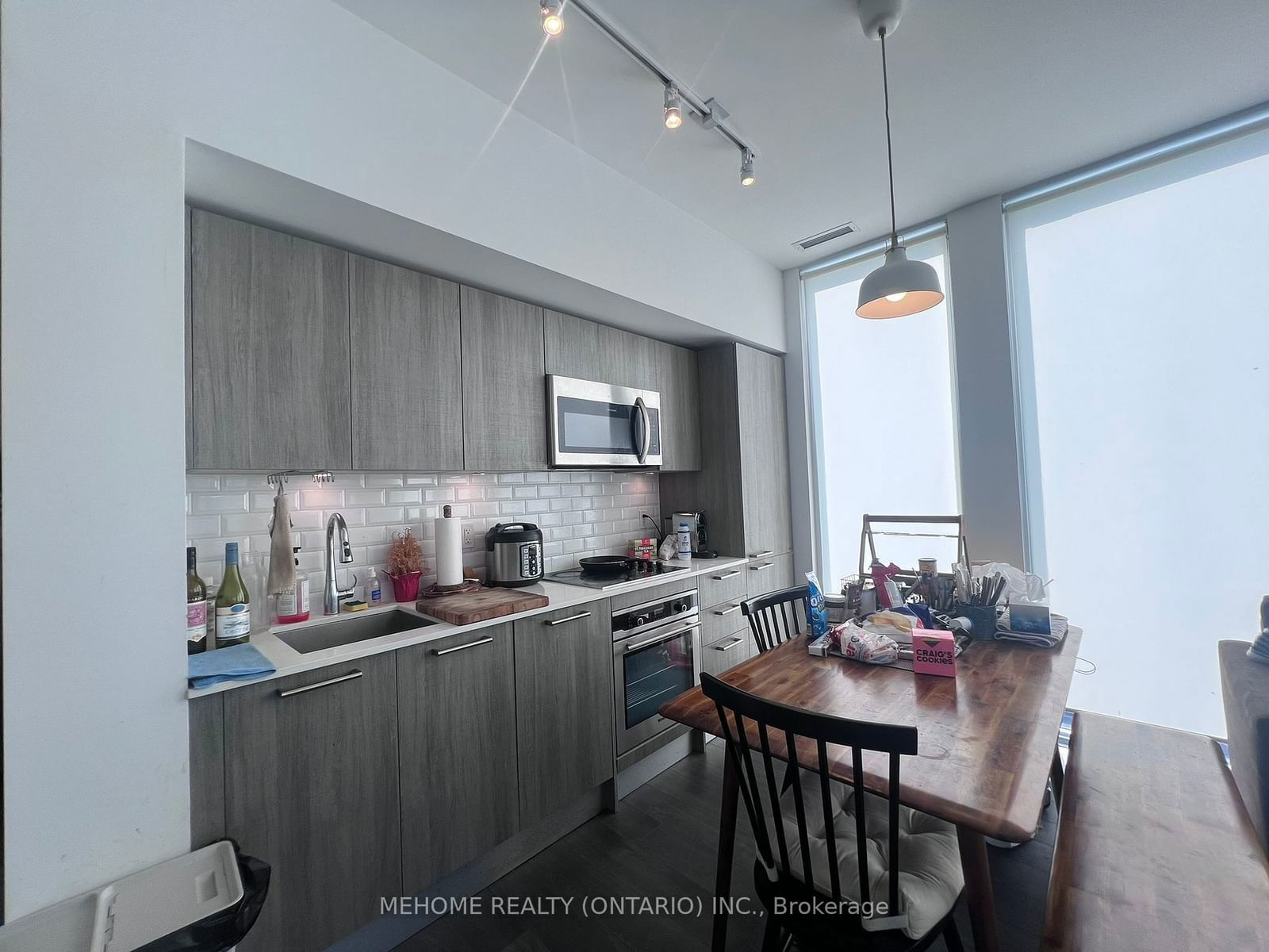 28 Wellesley St E, unit 2409 for rent - image #7