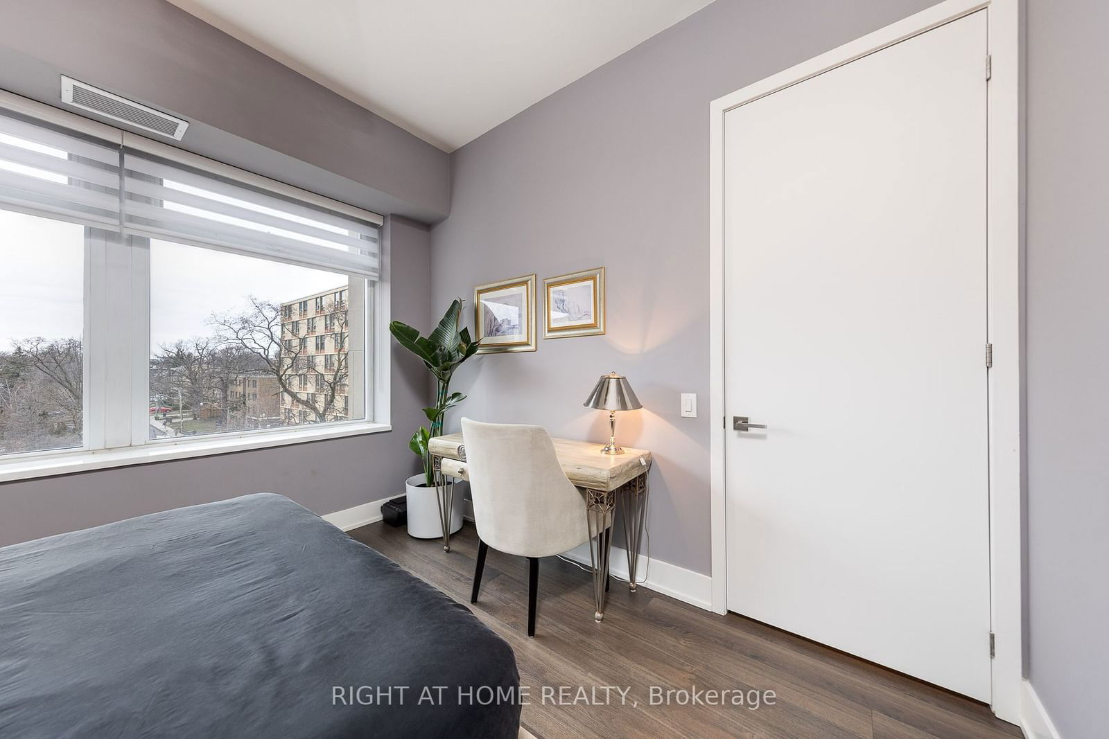 111 St Clair Ave W, unit 421 for sale - image #17