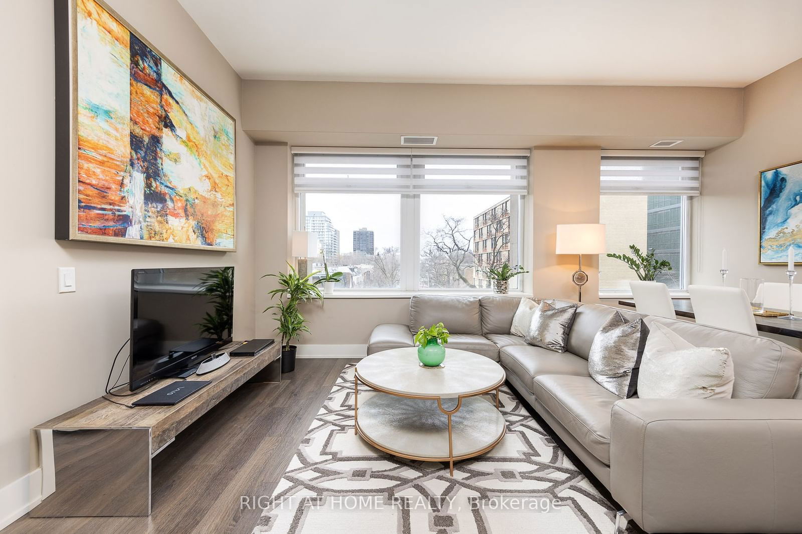 111 St Clair Ave W, unit 421 for sale - image #6