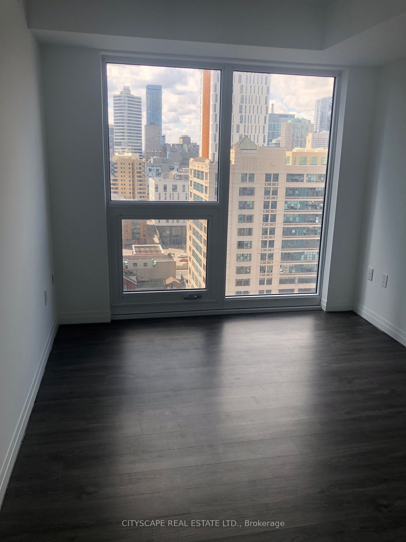 251 Jarvis St, unit 1820 for rent