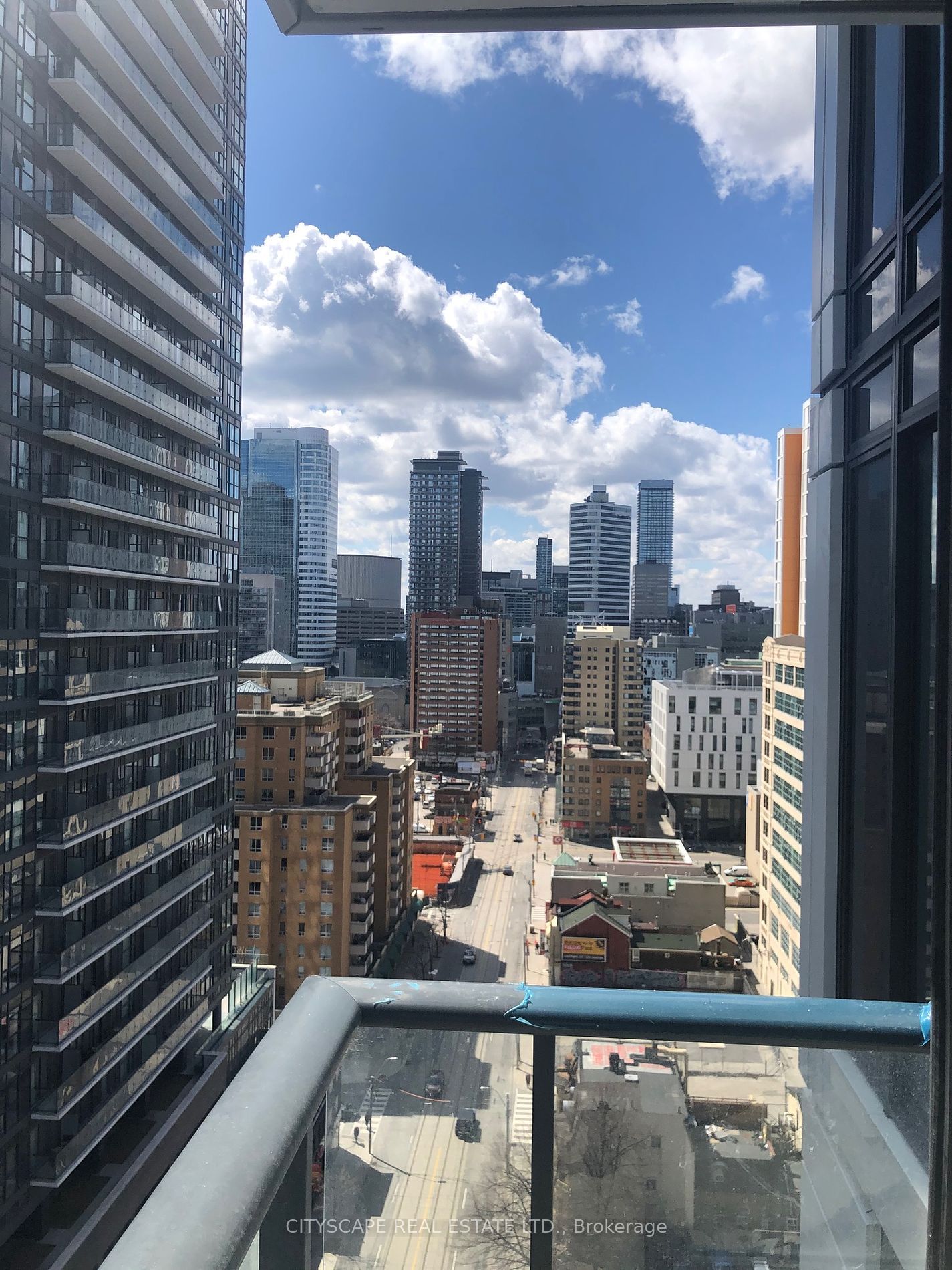 251 Jarvis St, unit 1820 for rent