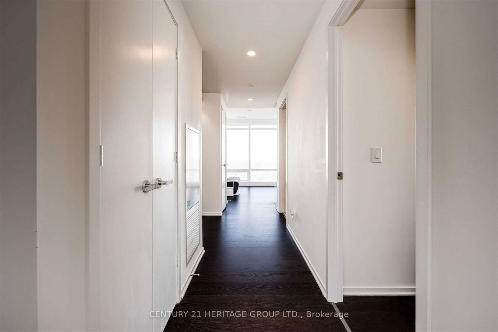 1 Bloor St E, unit 6409 for sale - image #14