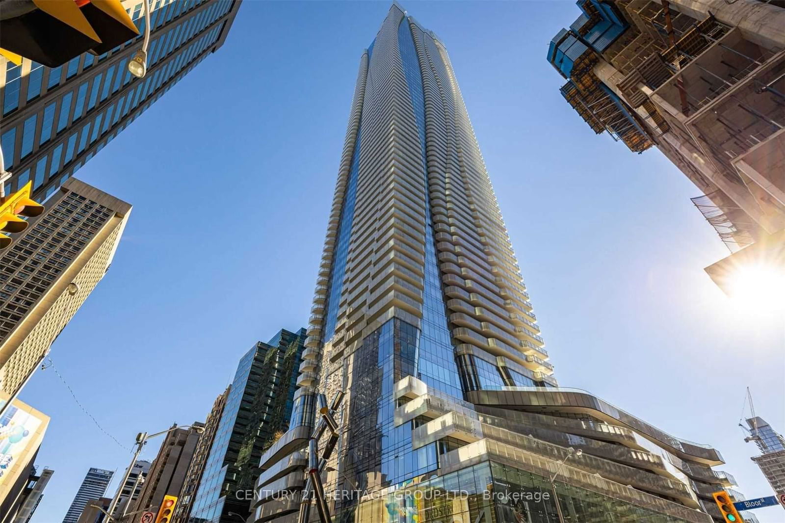 1 Bloor St E, unit 6409 for sale