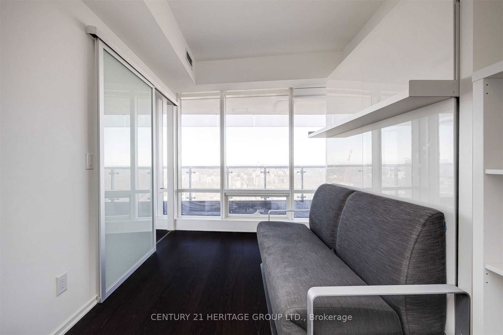 1 Bloor St E, unit 6409 for sale - image #20