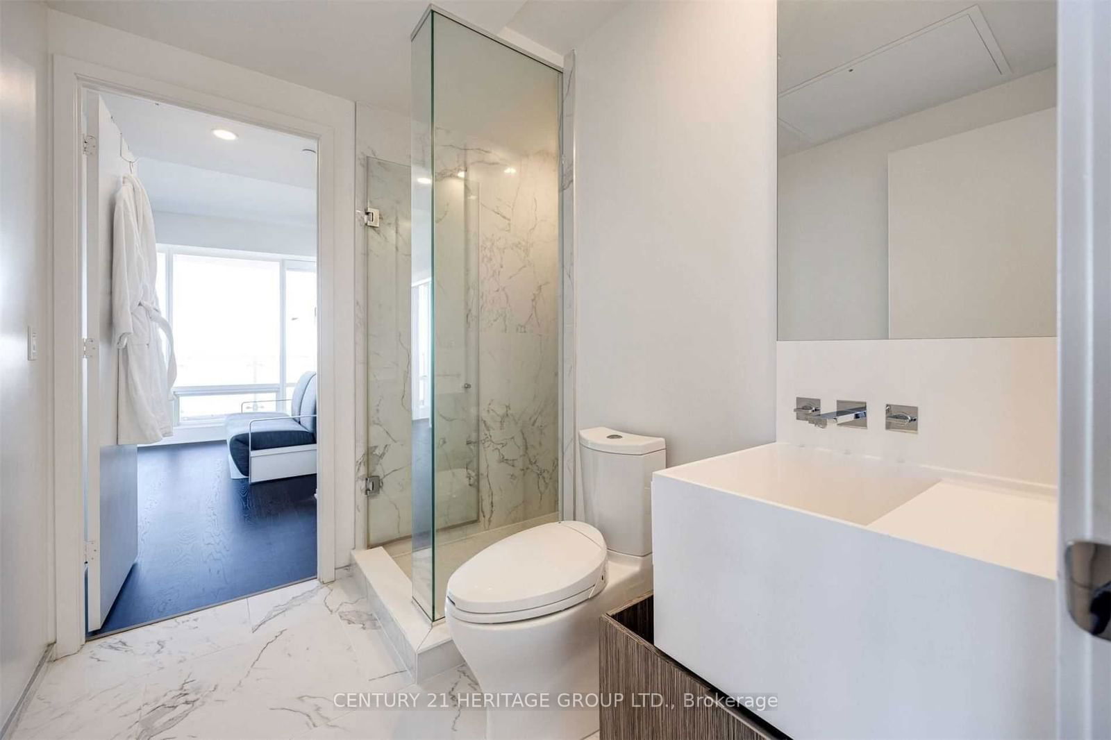 1 Bloor St E, unit 6409 for sale - image #23