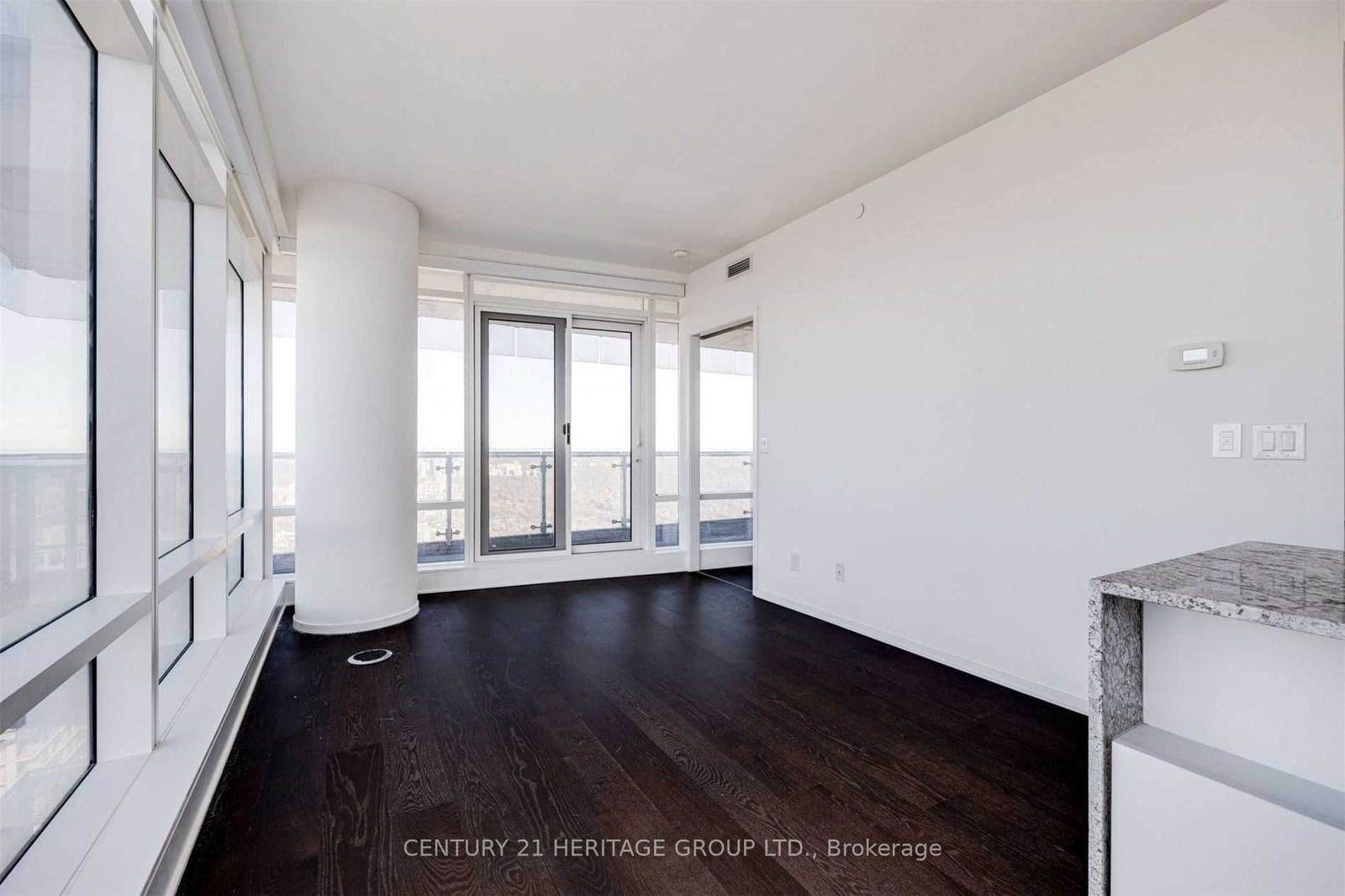 1 Bloor St E, unit 6409 for sale - image #5