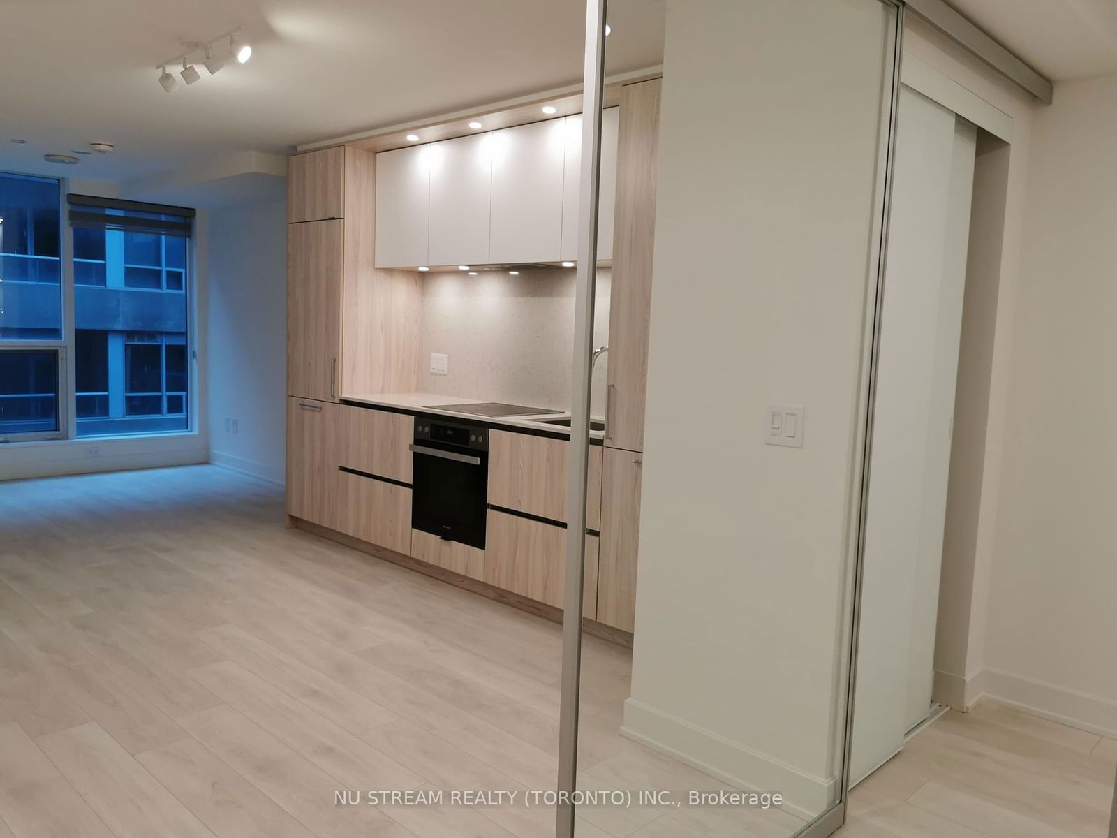 15 Mercer St, unit 510 for rent