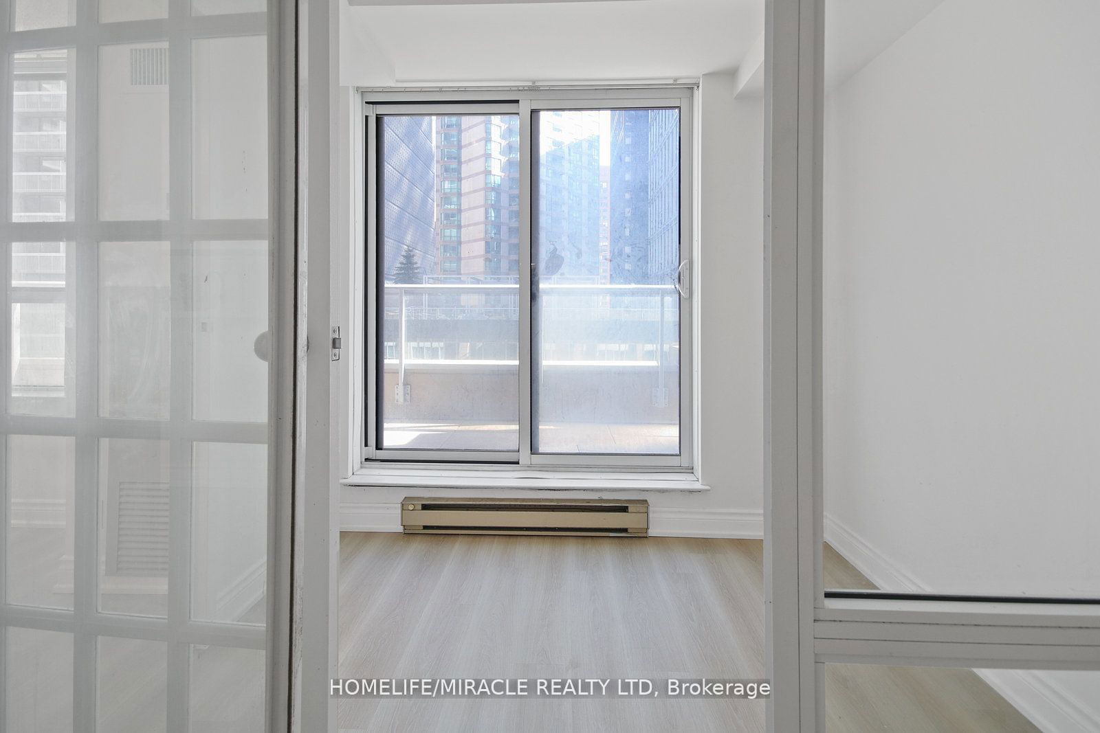 44 Gerrard St, unit 609 for sale - image #16