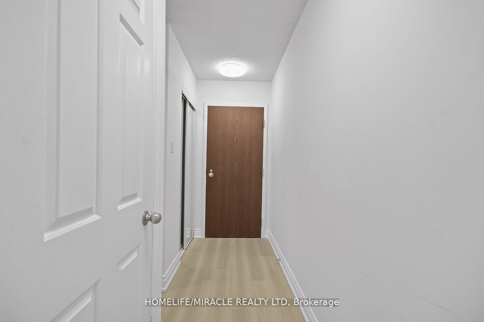 44 Gerrard St, unit 609 for sale - image #22