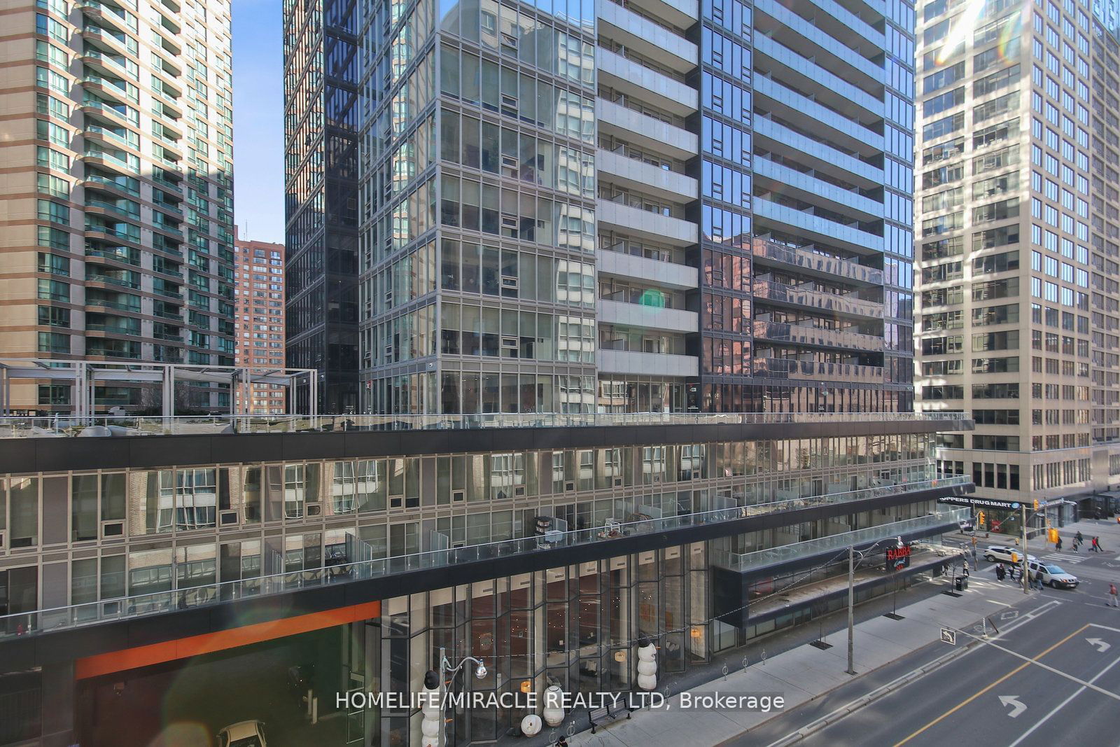 44 Gerrard St, unit 609 for sale - image #24