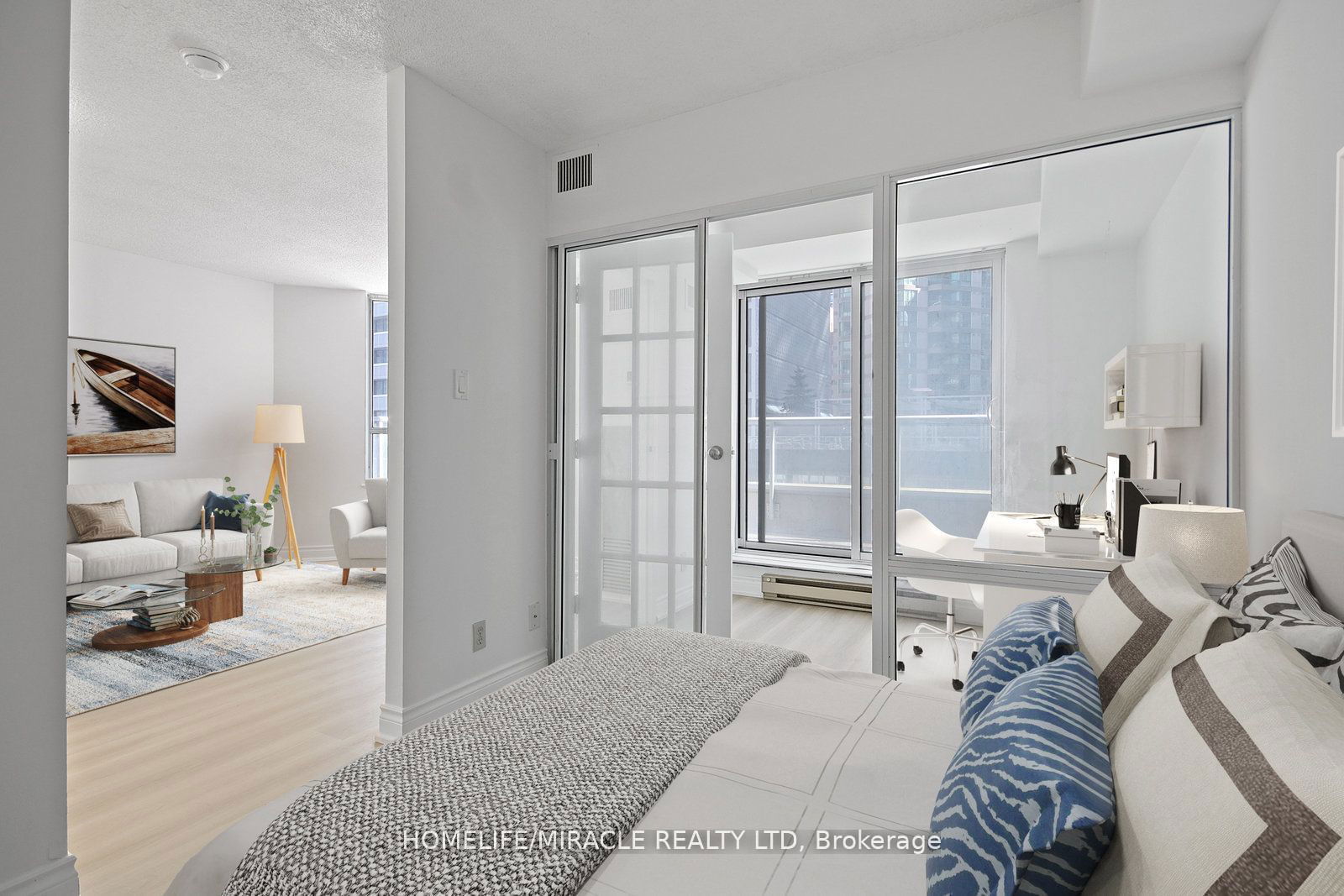 44 Gerrard St, unit 609 for sale - image #5