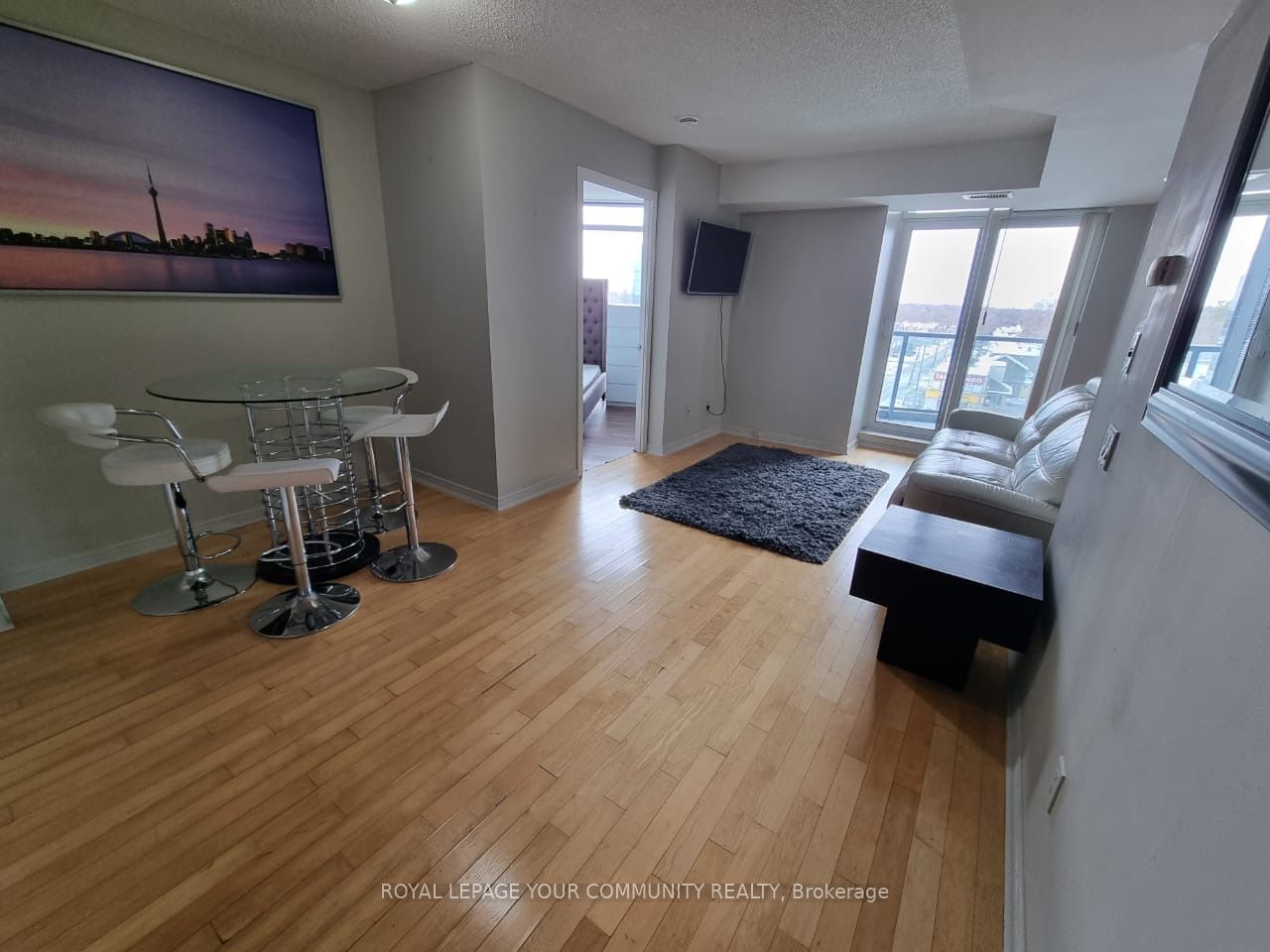 28 Harrison Garden Blvd, unit 706 for rent - image #3