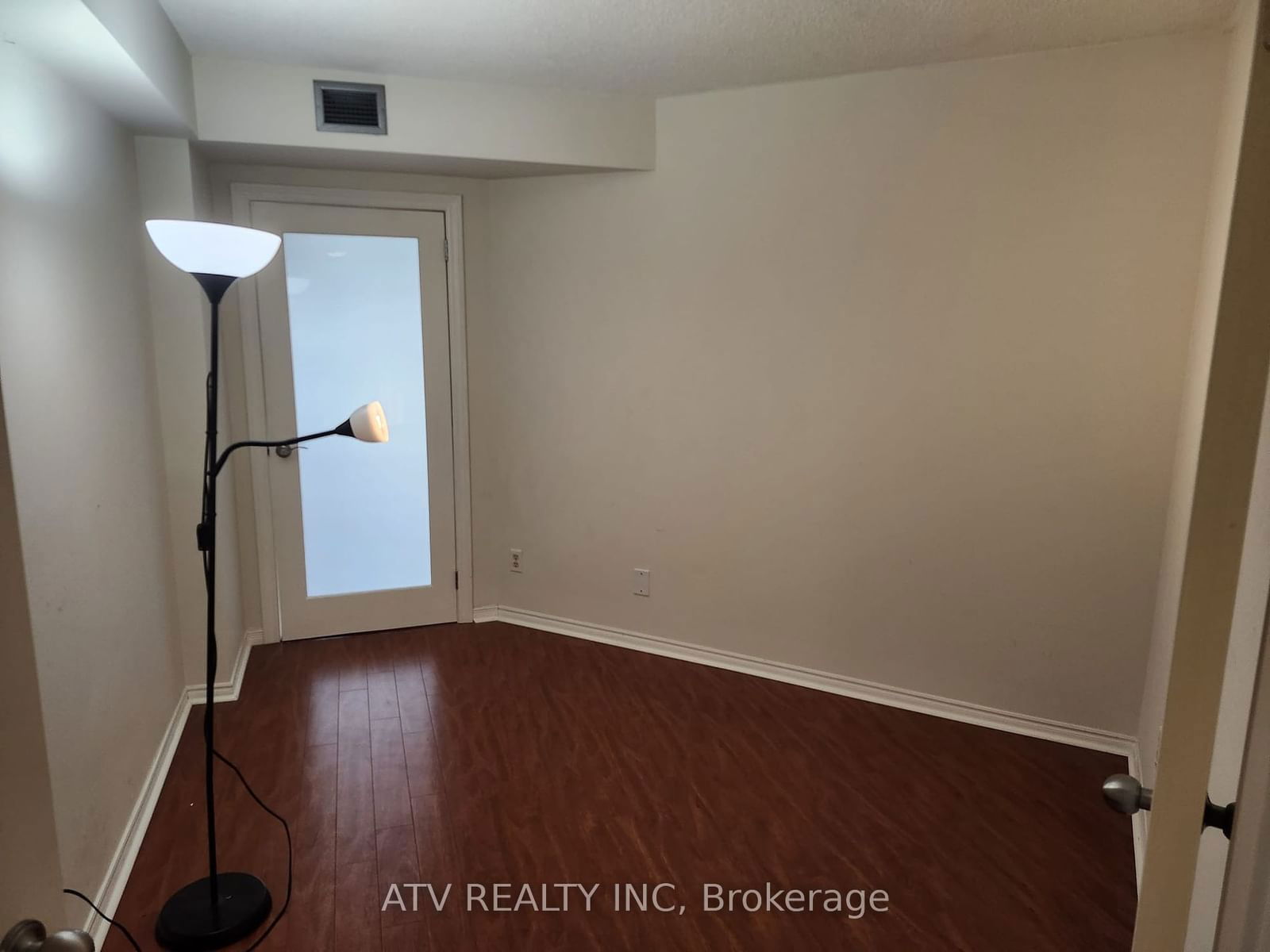 222 The Esplanade, unit 829 for rent - image #19