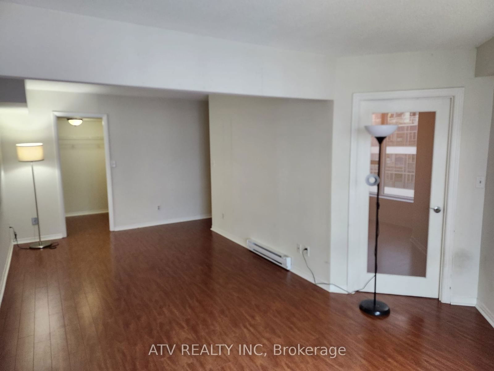 222 The Esplanade, unit 829 for rent - image #6