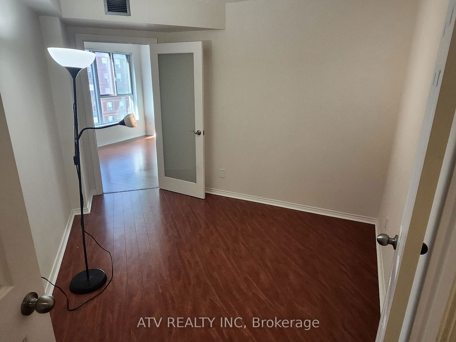 222 The Esplanade, unit 829 for rent - image #7