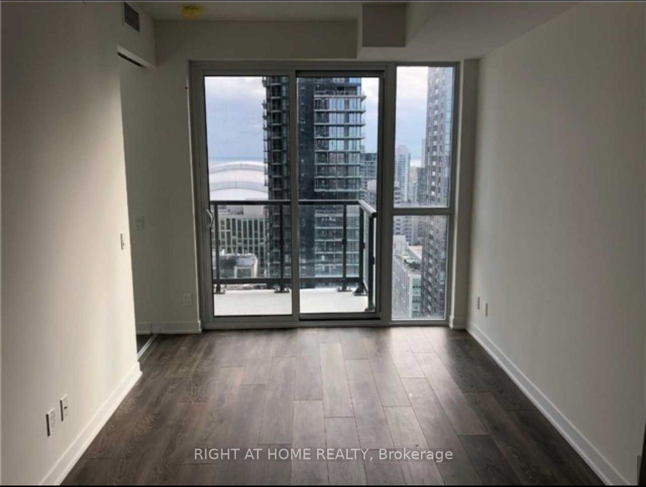 87 Peter St, unit 3201 for rent - image #6