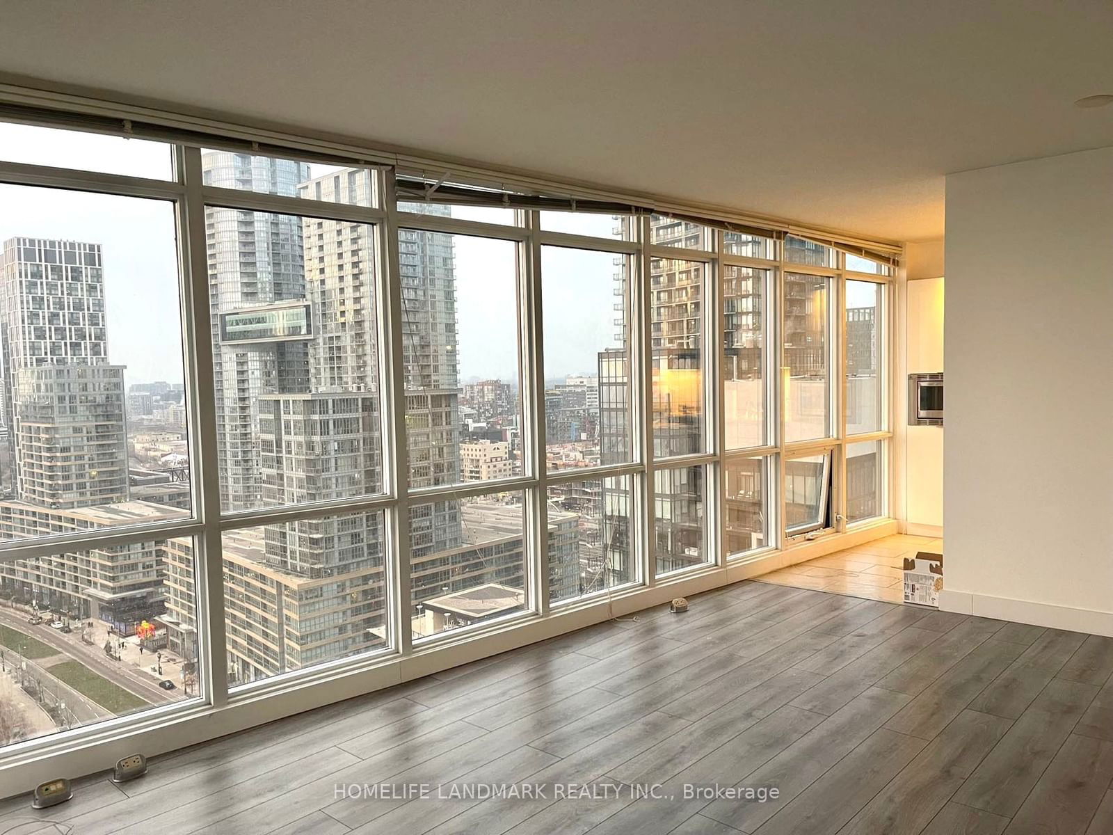 15 Fort York Blvd, unit 2912 for rent - image #5