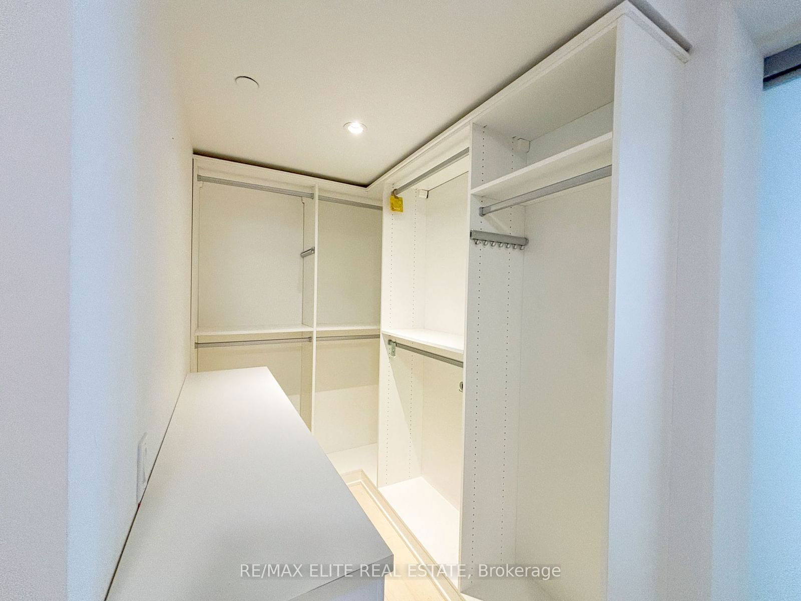 224 King St, unit 703 for rent - image #7