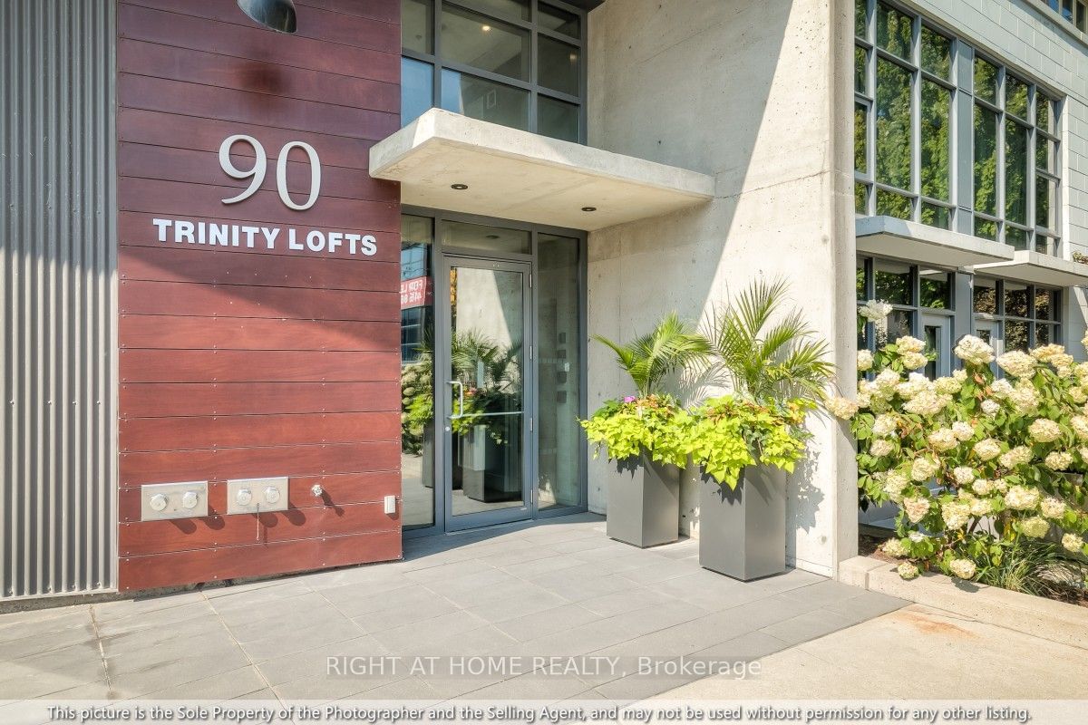 90 Trinity St, unit 408 for rent - image #1