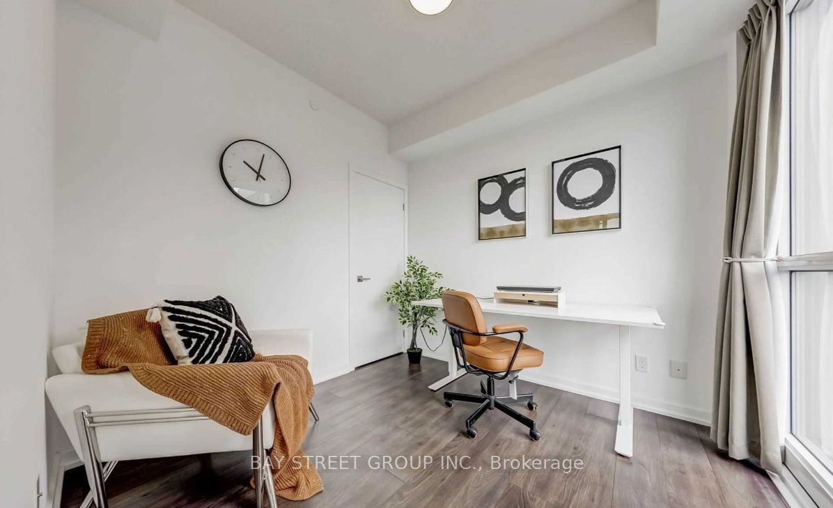 56 Forest Manor Rd, unit 1102 for rent - image #8