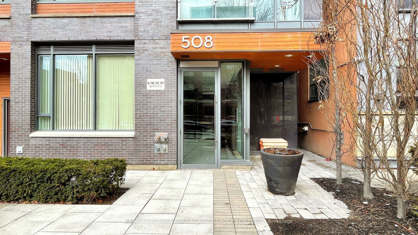 508 Wellington St W, unit 606 for sale - image #2