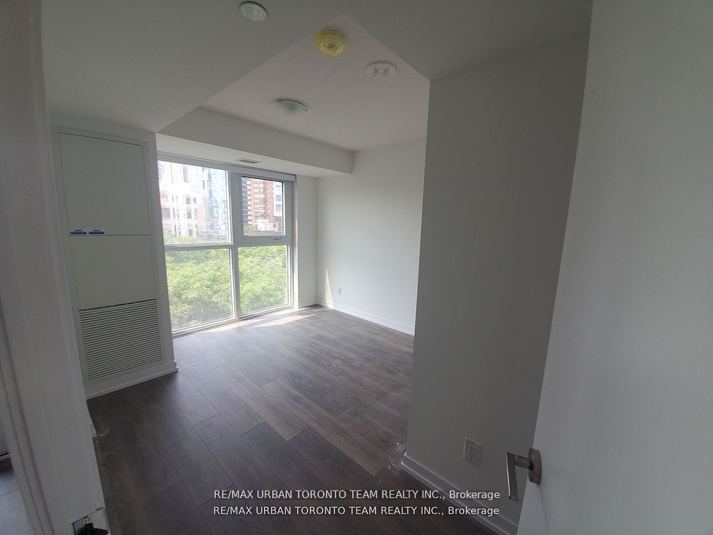 219 Dundas St E, unit 706 for sale - image #12