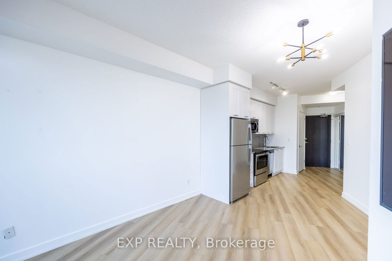 50 BRUYERES Mews, unit 902 for rent - image #11