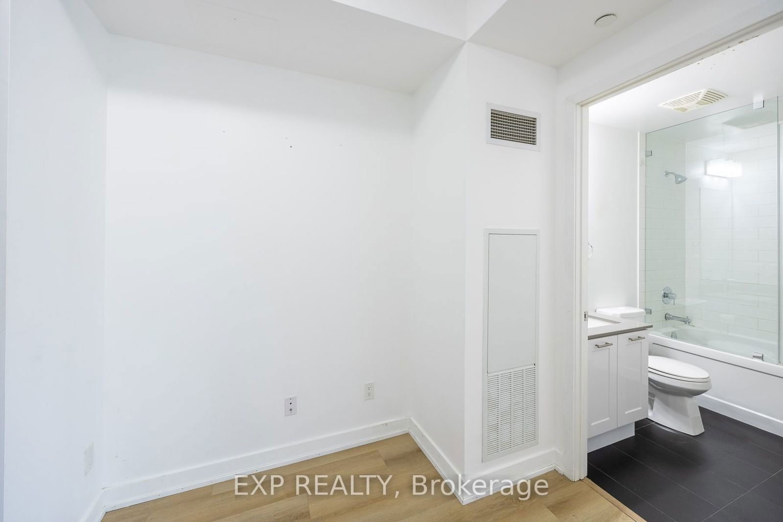 50 BRUYERES Mews, unit 902 for rent - image #28