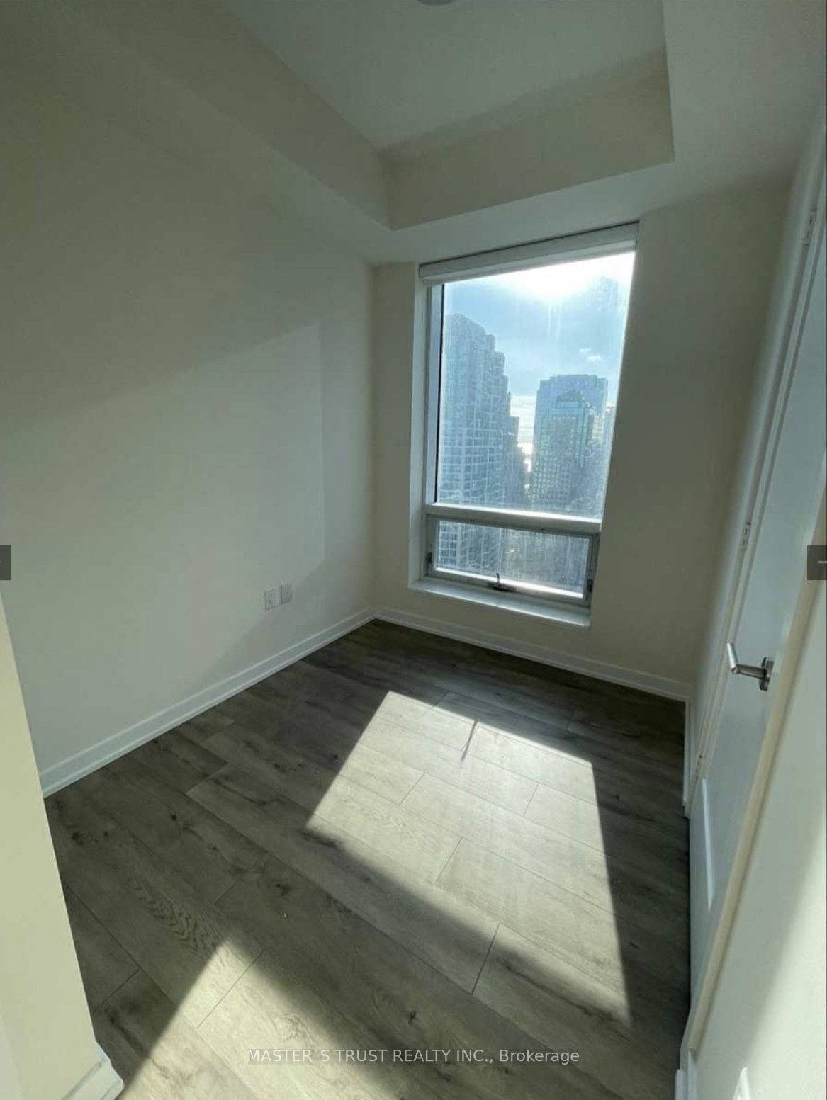 28 Freeland St, unit 1104 for rent