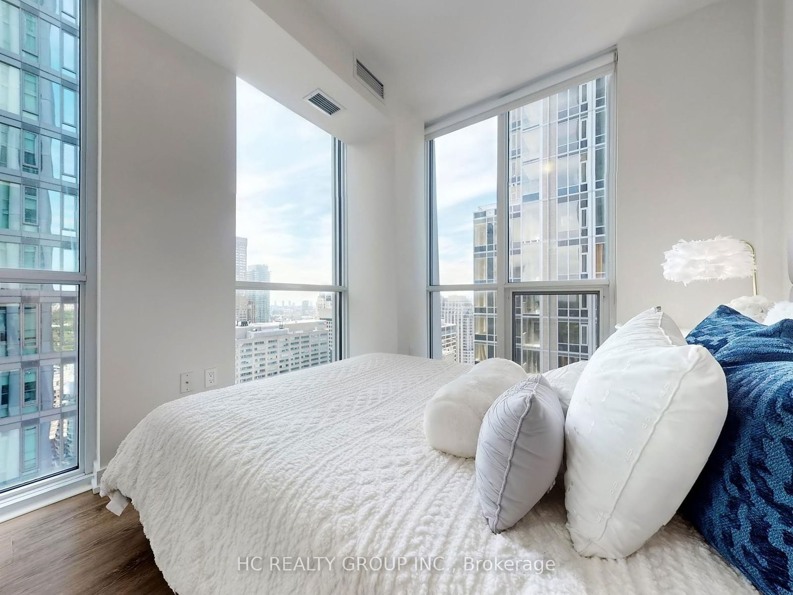 1 Yorkville Ave, unit 2902 for sale - image #13