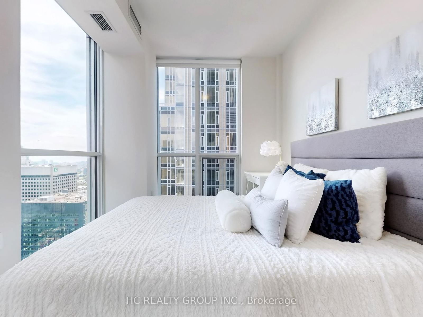 1 Yorkville Ave, unit 2902 for sale - image #14