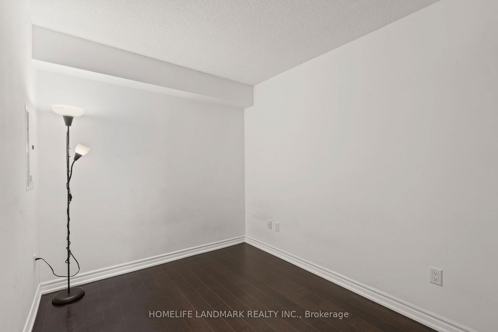 386 Yonge St St, unit 2520 for rent - image #31