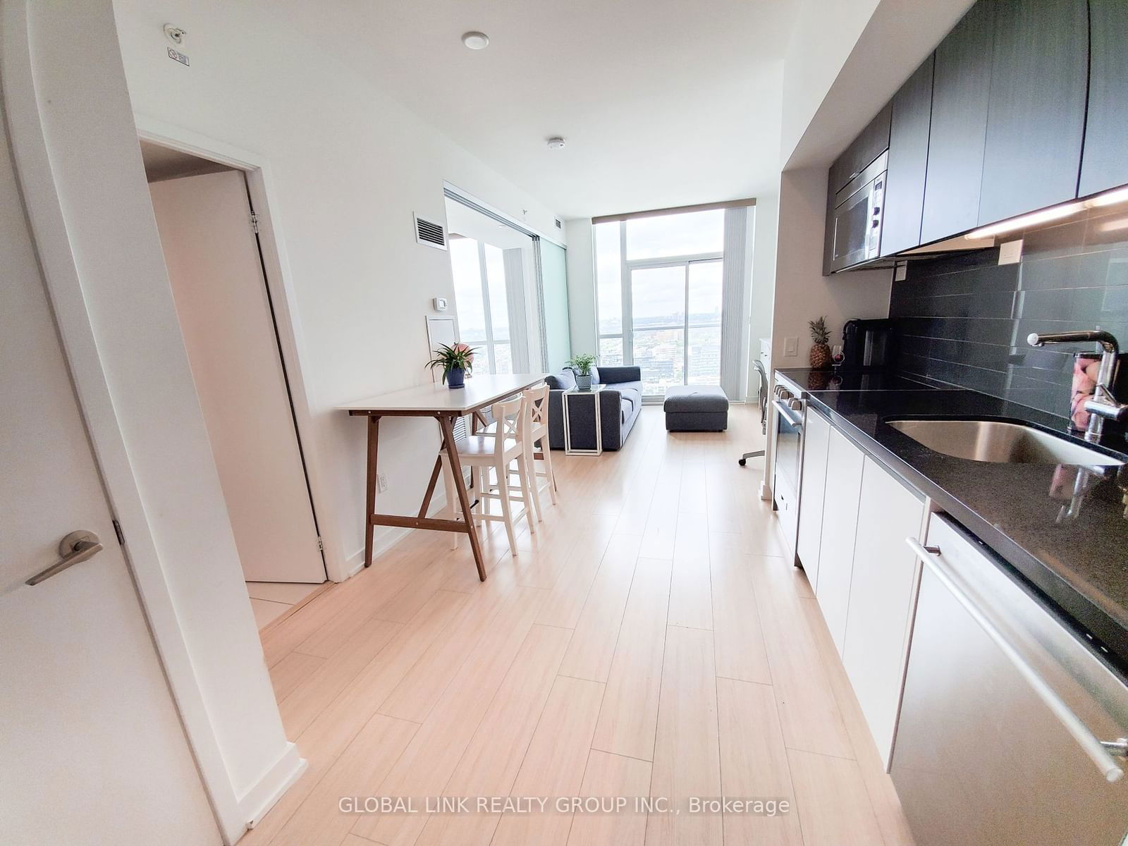 85 Queens Wharf Rd, unit 4510 for rent - image #2