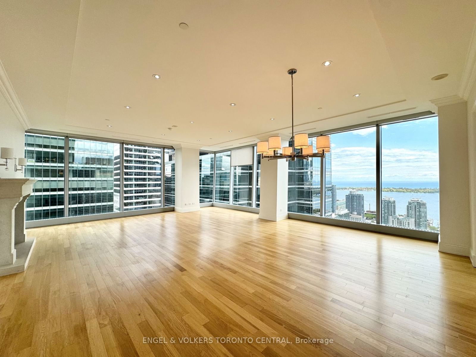 183 Wellington St W, unit 3404 for rent - image #8