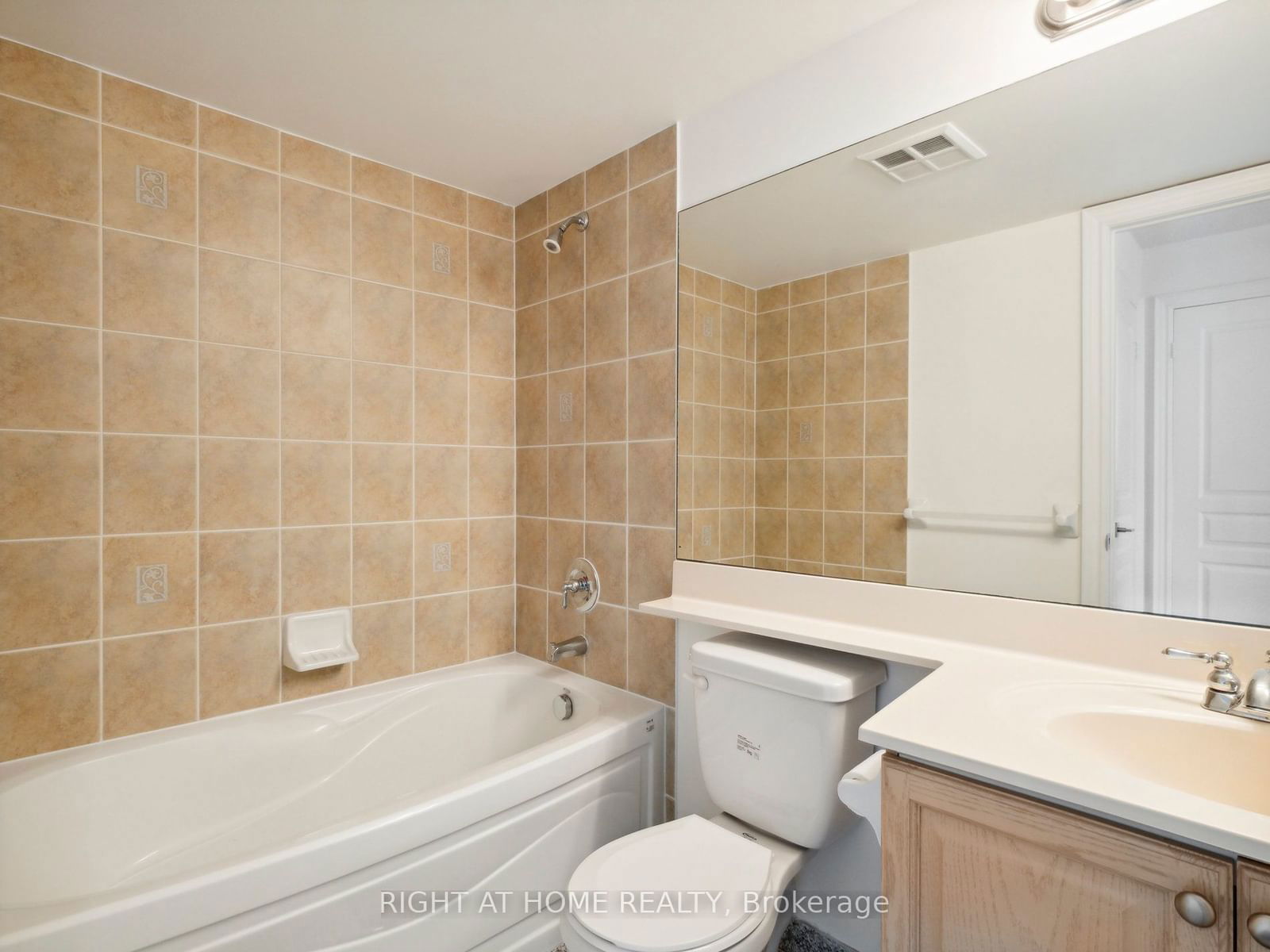 10 Northtown Way, unit 1601 for rent - image #12