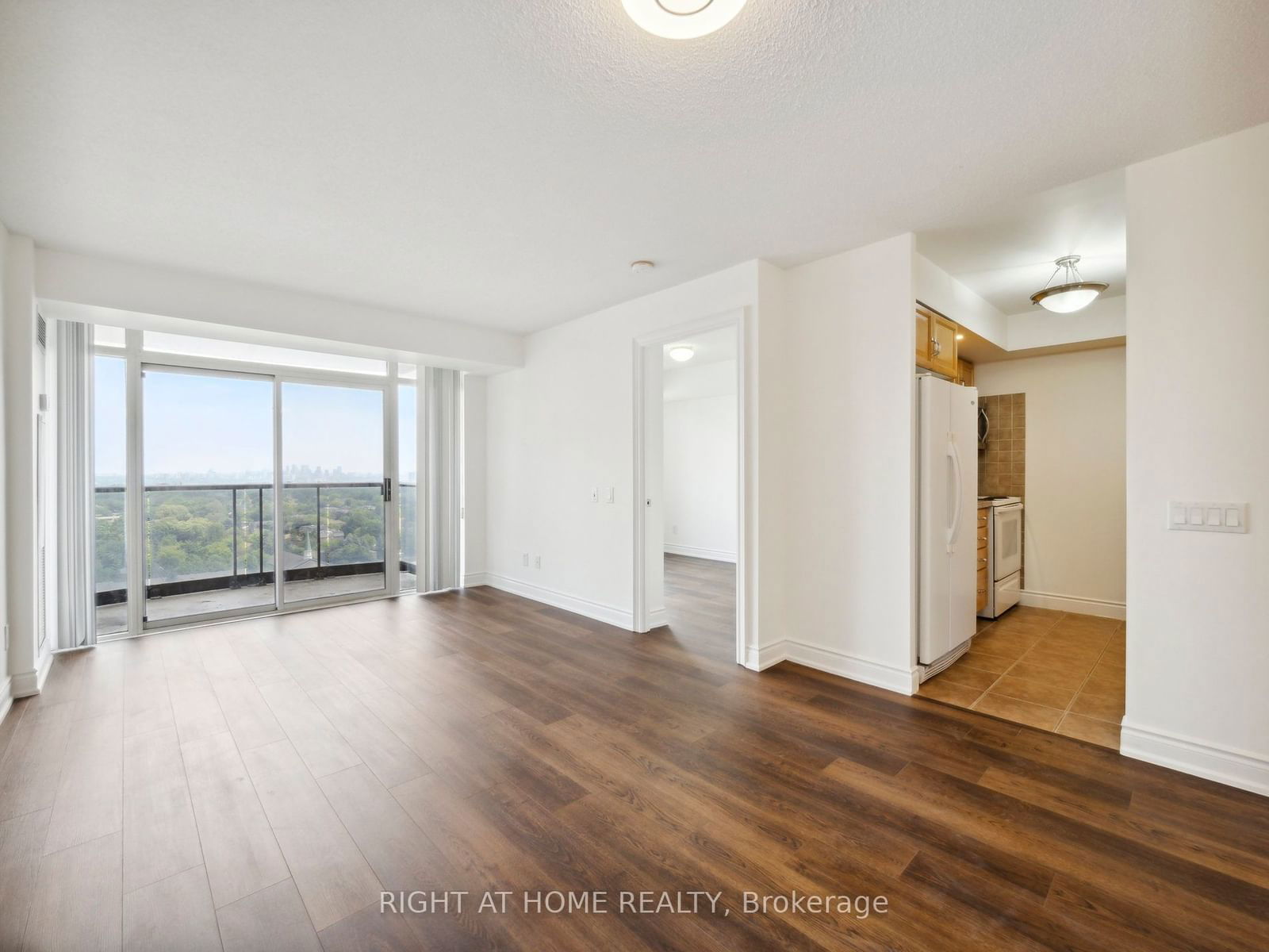 10 Northtown Way, unit 1601 for rent - image #5