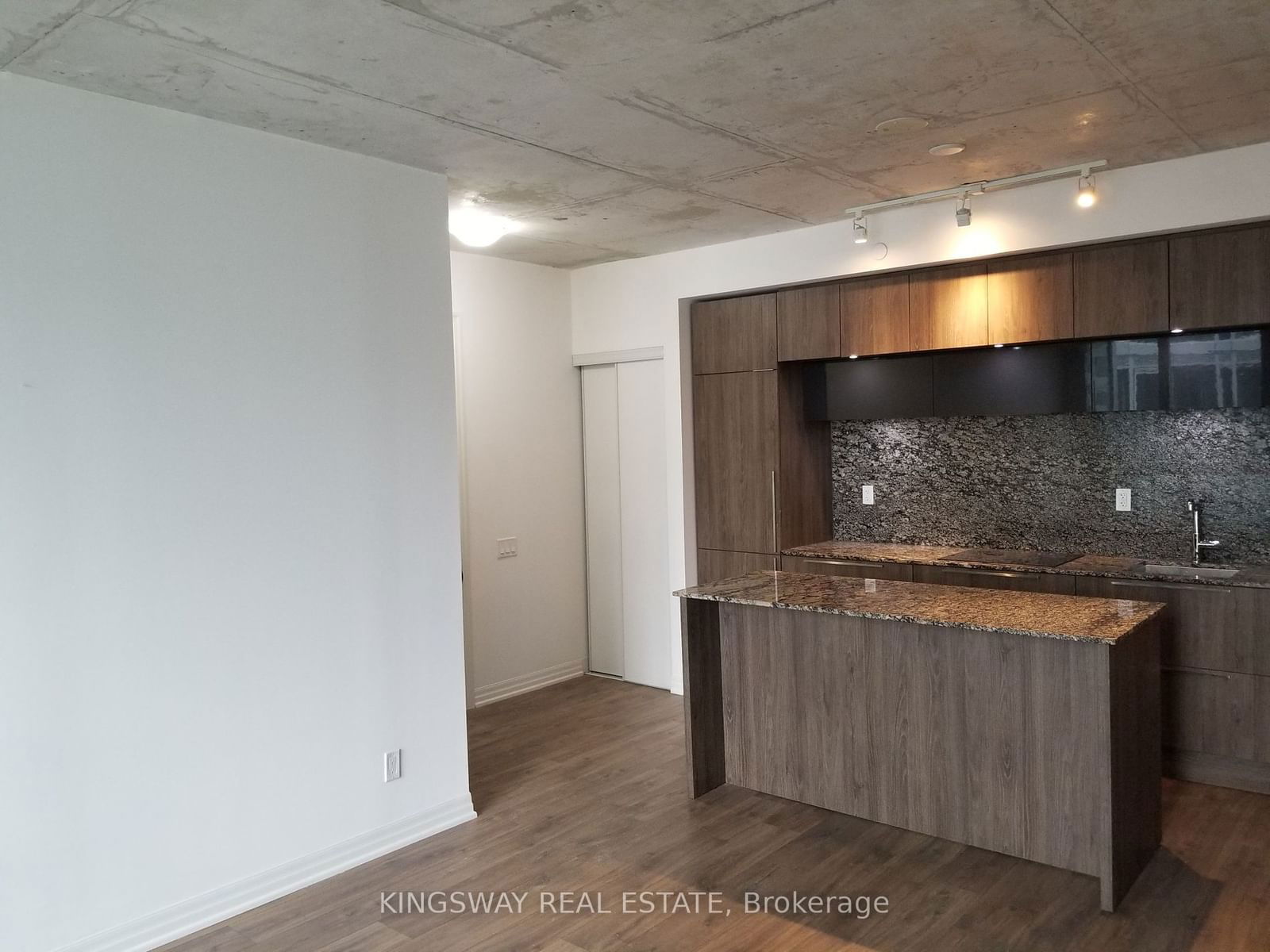 88 Blue Jays Way, unit 3001 for rent - image #4