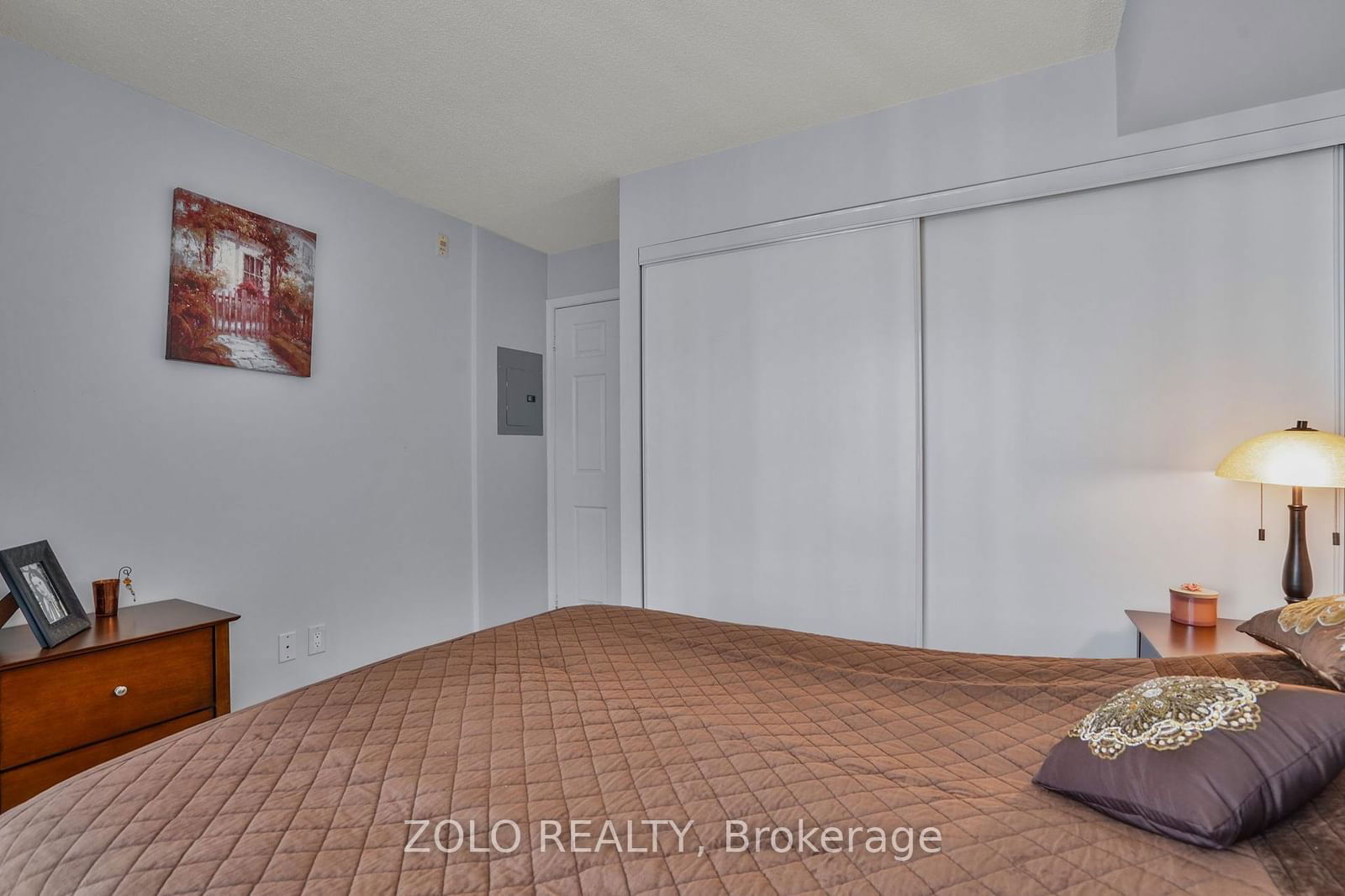 18 Valley Woods Rd, unit 809 for sale - image #23