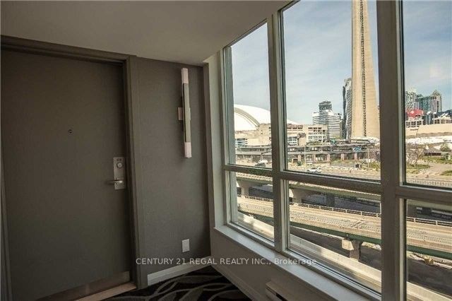 228 Queens Quay W, unit 816 for rent - image #19