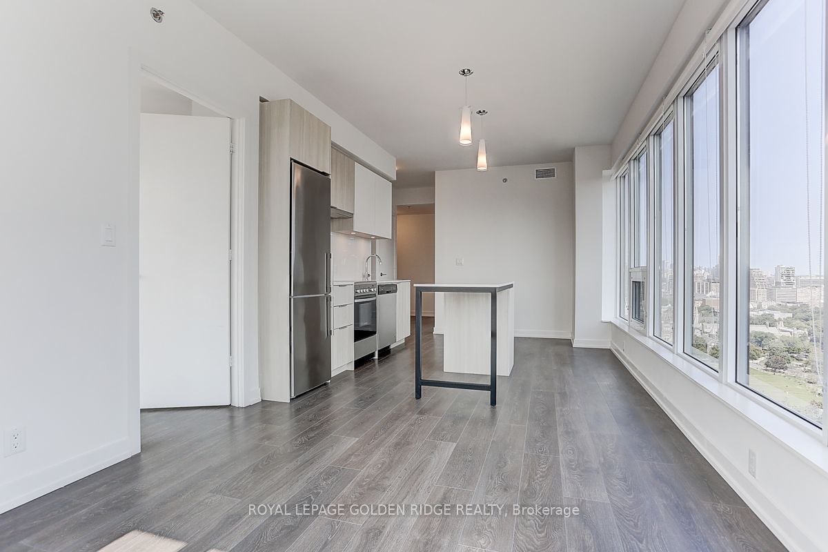 203 College St, unit 2708 for rent - image #12