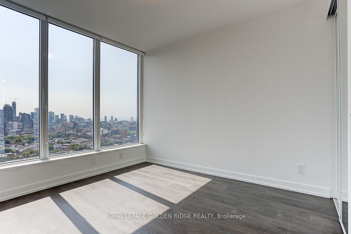 203 College St, unit 2708 for rent - image #16