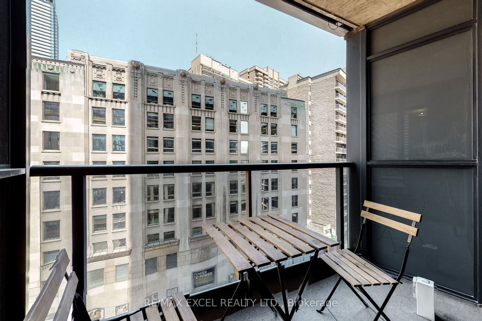 21 Carlton St, unit 902 for rent - image #22